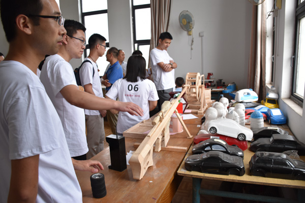 风雨十年路 再聚同学情——工业0201班毕业10周年返校聚会3.jpg