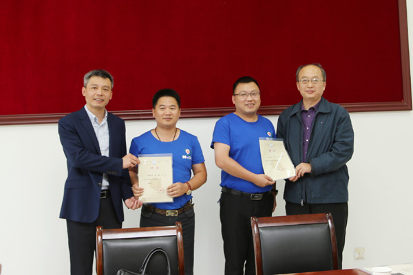 廿年情深 大爱续承——水9301班毕业20周年返校聚会5.jpg