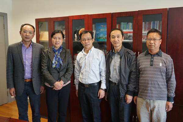 陈耀副校长赴沪拜访上海部分校友1.jpg