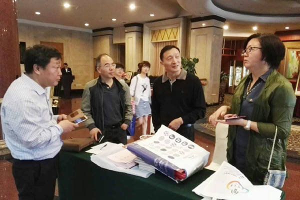 三十年风雨路 浓浓母校情——供8301班毕业30周年返校聚会2.jpg