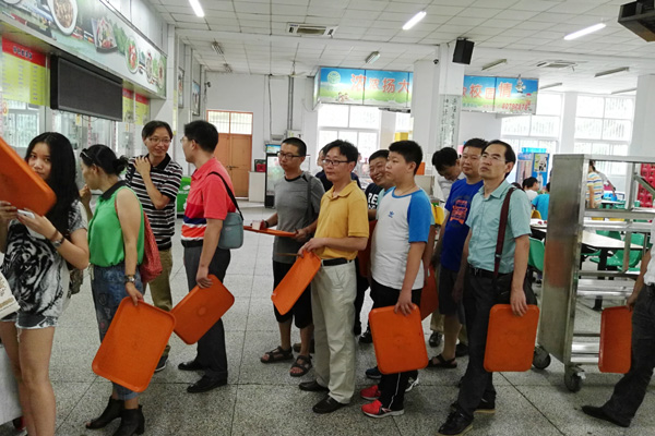 致青春感恩母校 创未来携手力行——机9201班毕业20周年返校聚会4.jpg