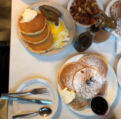 校友情深忆芳华 不忘初心携手行——记美国之行商务与访友之旅10.jpg